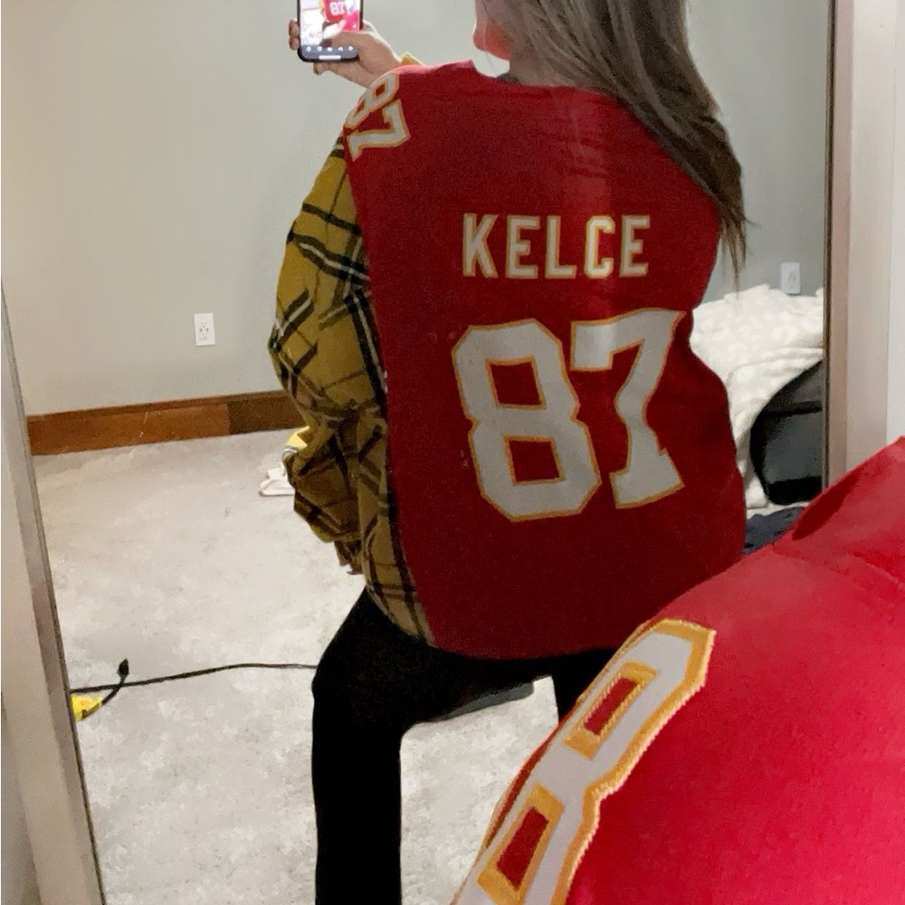 Upcycled - Travis Kelce Kansas City Chiefs Jersey❤️💛
